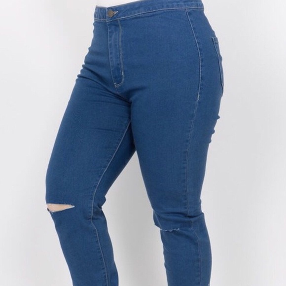 Distressed Jeans - Picture 2 of 8